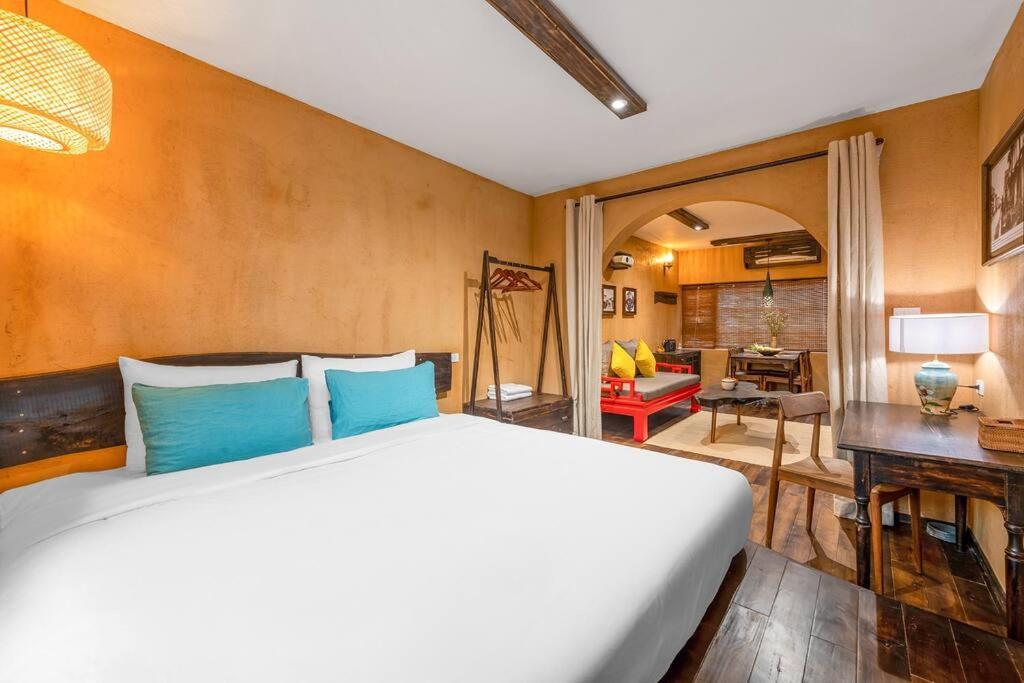 Art Boutique Duplex 2br Bathtub Wifi Netflix * Hanoi